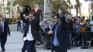 Jordi Cuixart y Jordi Sánchez presidentes de Omnium Cultural y ANC a su llegada a la Audiencia Nacional.