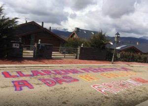 Pintadas contra el juez Llarena