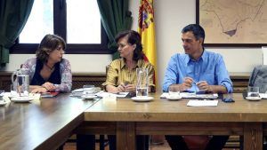 Dolores Delgado, Carmen Calvo y Pedro Sánchez
