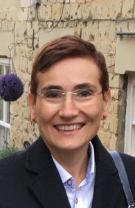 Mónica García de Yzaguirre