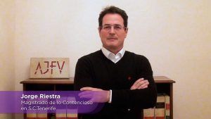 VITORINOS EN PERSONA - Jorge Riestra